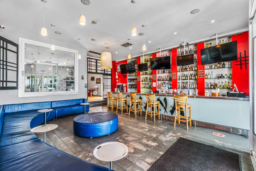 More Photos Of 500 City Island Ave, Bronx Restaurant For Sale