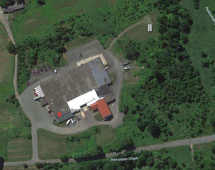 More Photos Of 1862 Tollgate Rd, Palm Warehouse For Lease