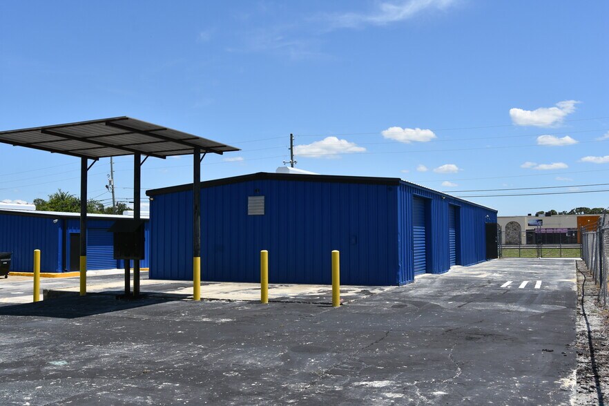 More Photos Of 2060 Range Rd, Clearwater Service For Lease