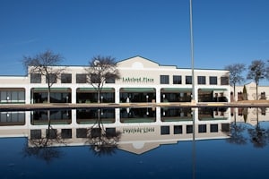 More Photos Of 1165 S Stemmons Fwy, Lewisville Unknown For Lease