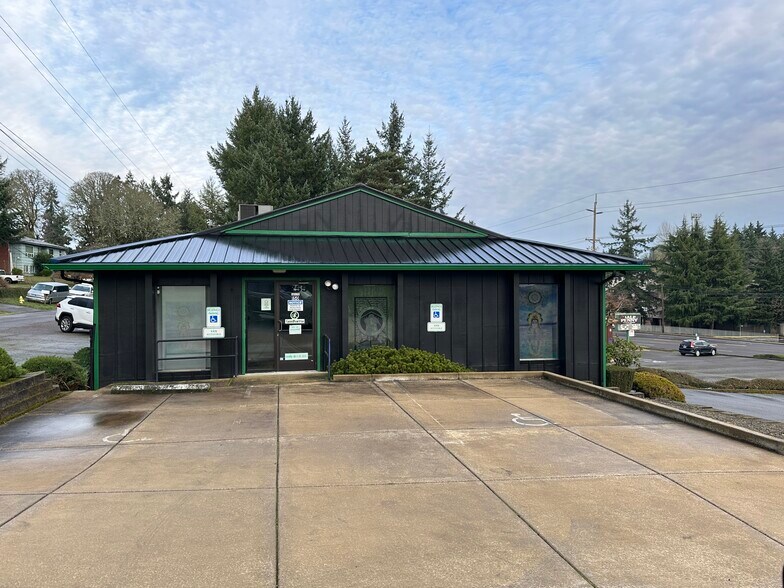 More Photos Of 3753-3755 Commercial St SE, Salem Office For Lease
