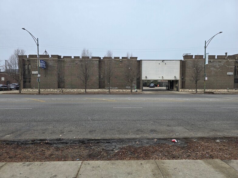 More Photos Of 9118 S Cottage Grove Ave, Chicago Hotel For Sale