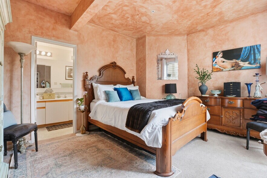 More Photos Of 1400 Jones St, San Francisco Apartments For Sale