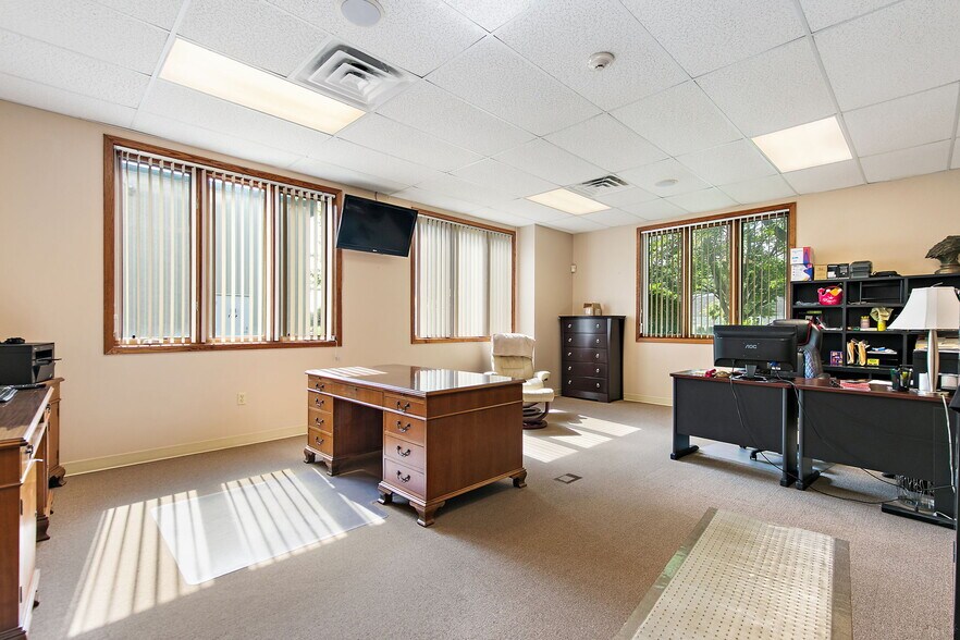 More Photos Of 203 Commercial Dr, Yorkville Warehouse For Sale