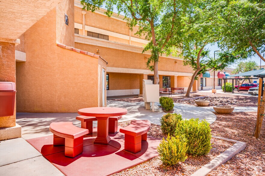 More Photos Of 12211-12213 W Bell Rd, Surprise Office For Lease