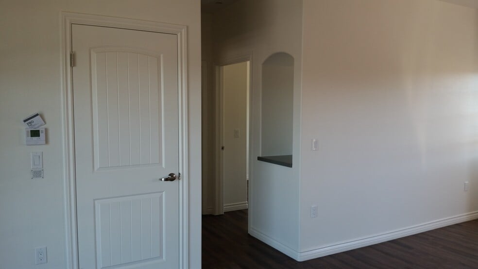 More Photos Of 1378-1380 Patricia Ave, Simi Valley Apartments For Sale