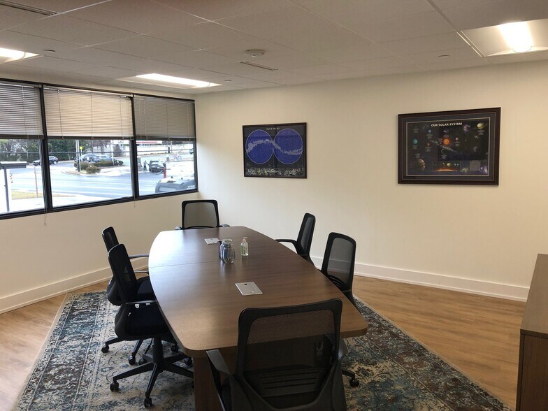 More Photos Of 565 Benfield Rd, Severna Park Medical For Lease