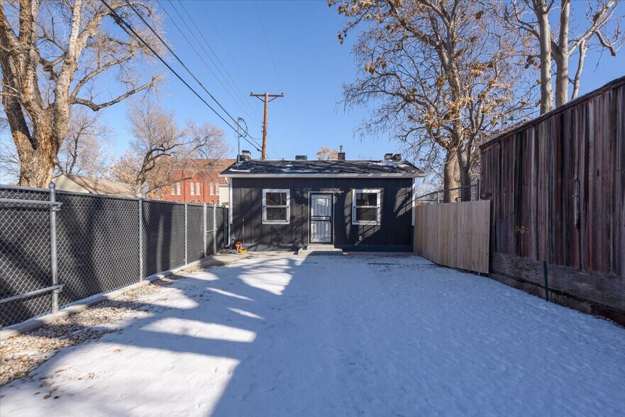 More Photos Of 813 E B St, Pueblo Specialty For Sale