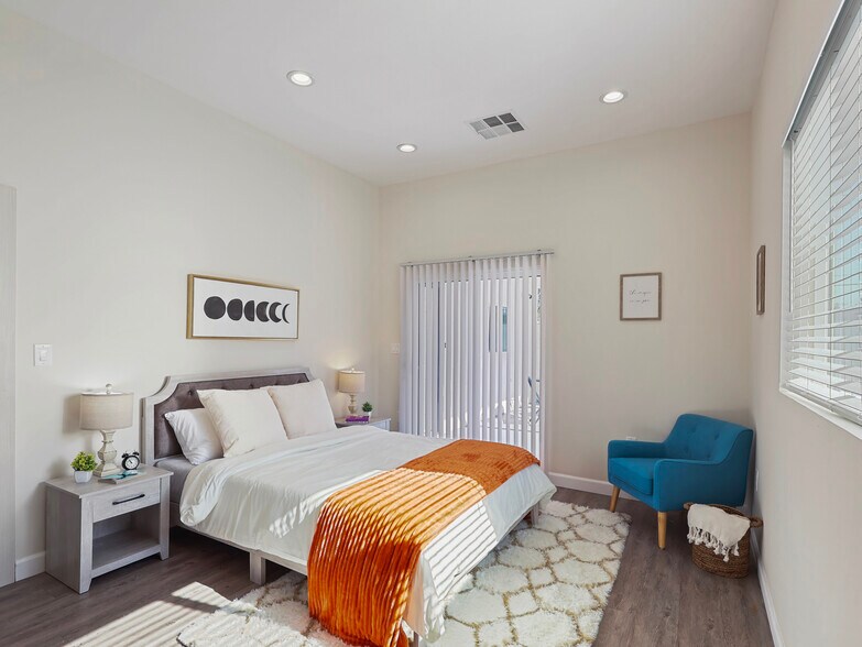 More Photos Of 15801 Chatsworth St, Granada Hills Multifamily For Sale