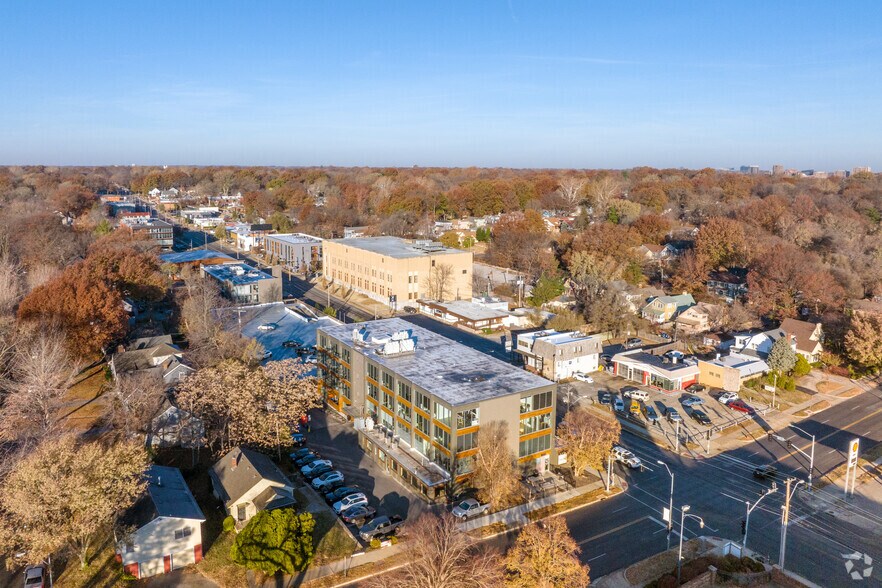 More Photos Of 751 E 63rd St, Kansas City Office For Lease