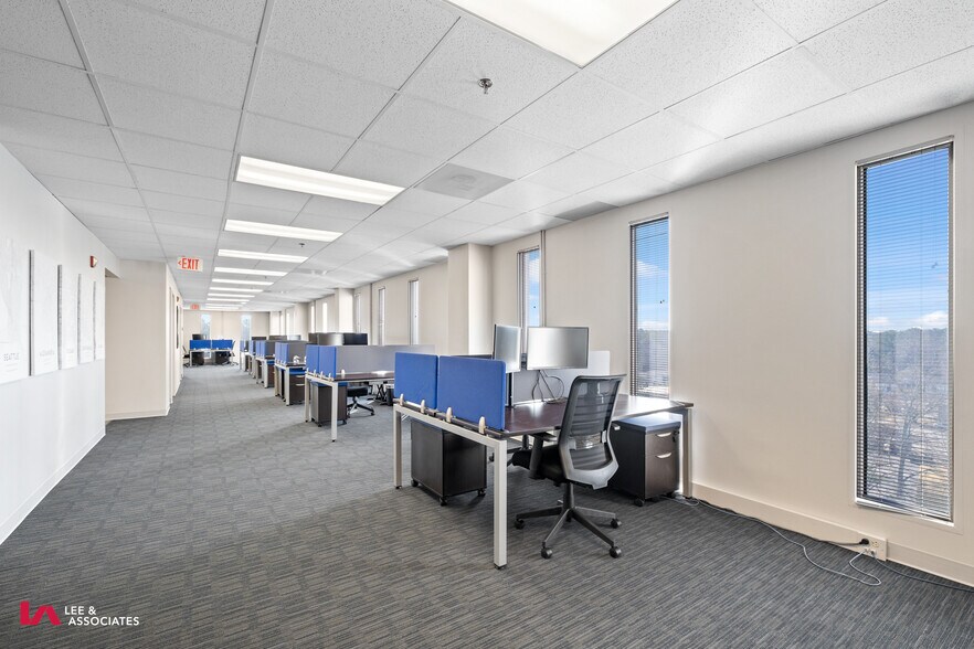 More Photos Of 3301 Buckeye Rd, Atlanta Office For Lease