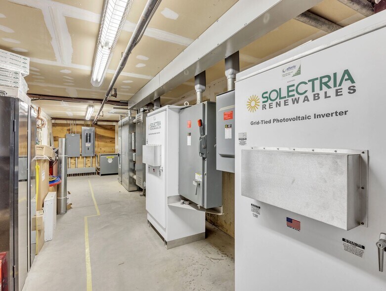 More Photos Of 39 Nott Hwy, Ashford Storefront For Sale