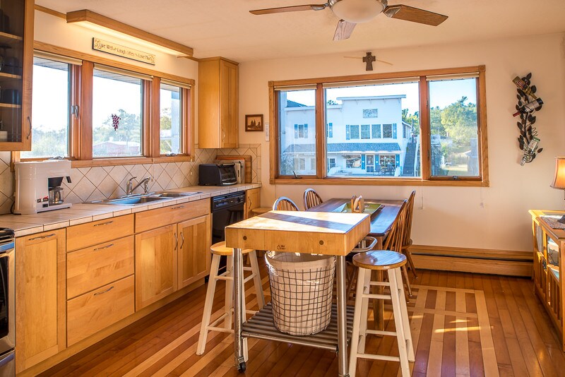 More Photos Of 26260 Main St, Beaver Island Hotel For Sale