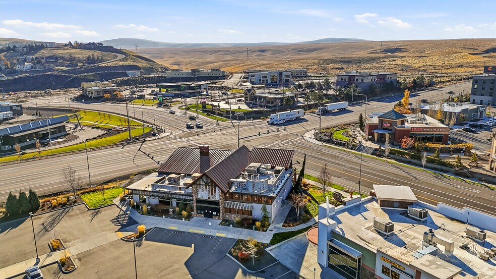 More Photos Of 4862 W Hildebrand Blvd, Kennewick Restaurant For Lease