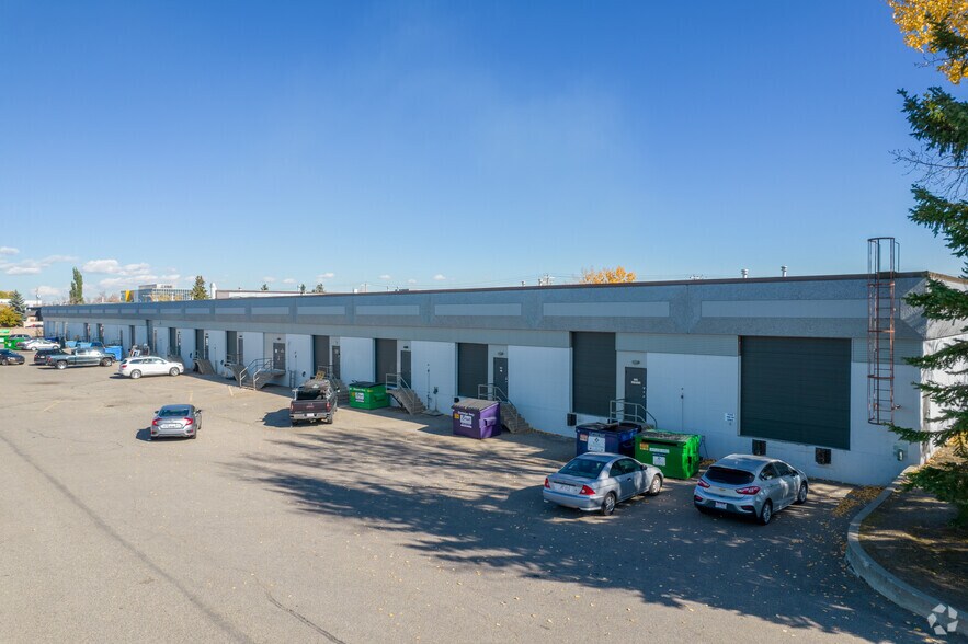 More Photos Of 6015-6041 4 St SE, Calgary Warehouse For Lease