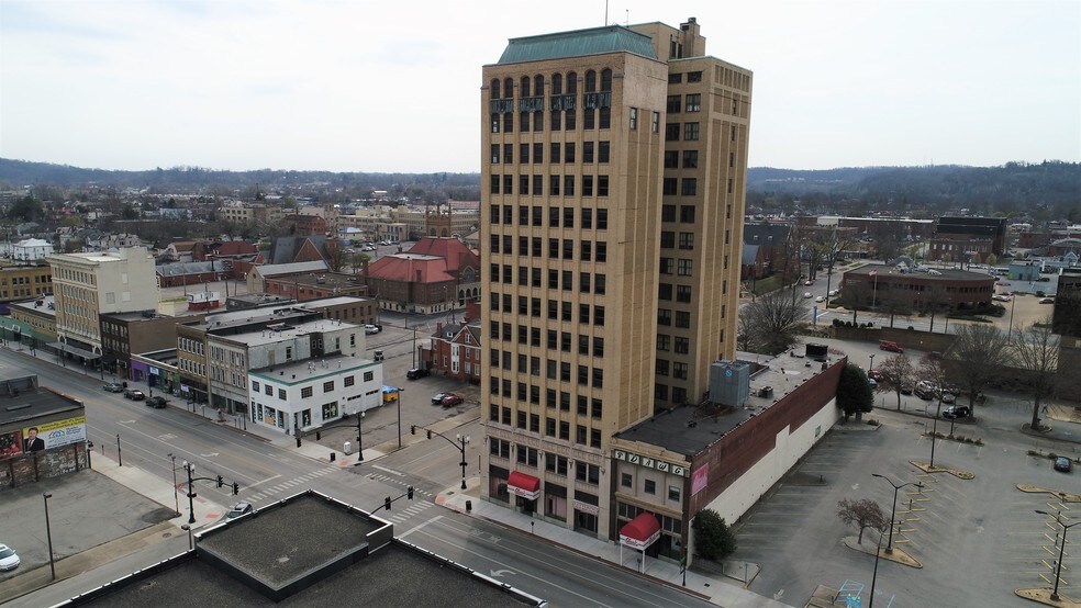 More Photos Of 401 11th St, Huntington Unknown For Sale