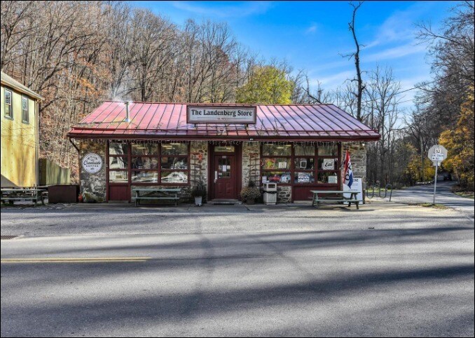 More Photos Of 100 Landenberg Rd, Landenberg Storefront For Sale