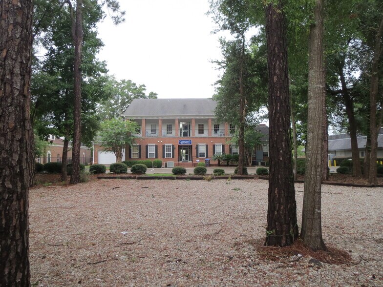 More Photos Of 1921 Capital Cir NE, Tallahassee Medical For Lease