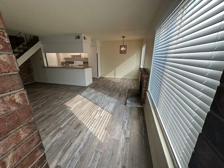 More Photos Of 67 Nedra Ct, Sacramento Apartments For Sale