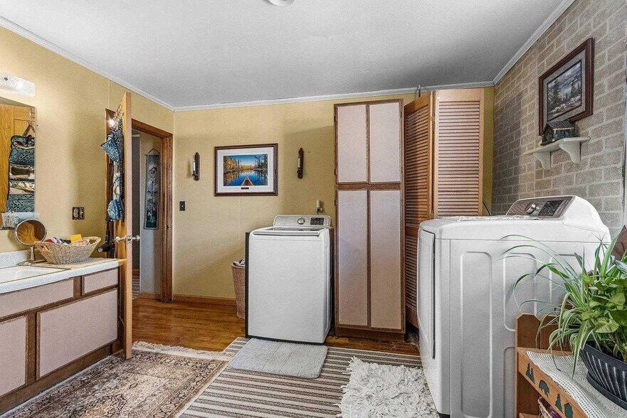More Photos Of E3261 County Rd S, Casco Sports And Entertainment For Sale