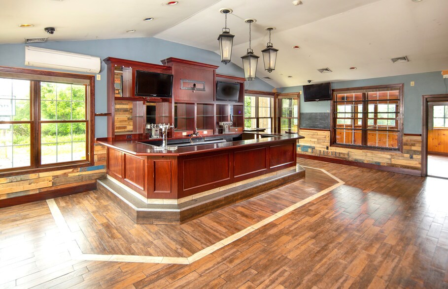 More Photos Of 1441 S West End Blvd, Quakertown Restaurant For Sale