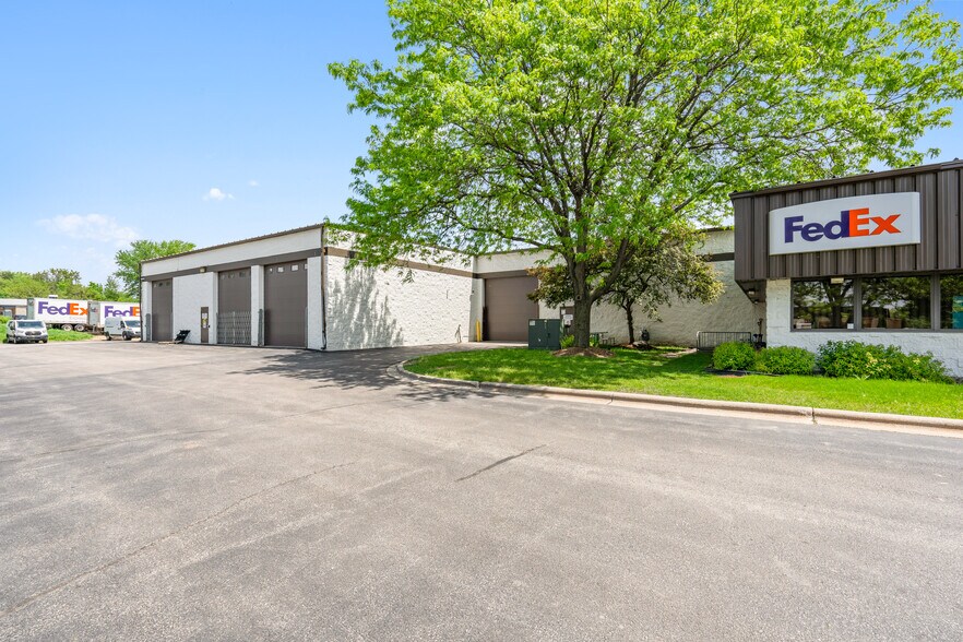 More Photos Of 3700 Kinsman Blvd, Madison Warehouse For Sale