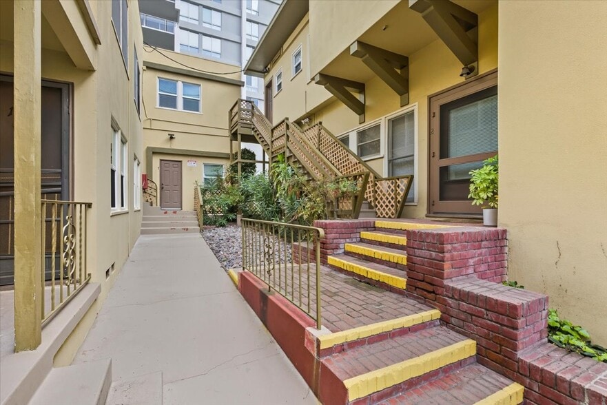 More Photos Of 2621-2629 1st Ave, San Diego Apartments For Sale