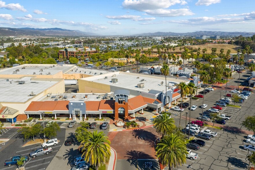 More Photos Of 27520 Ynez Rd, Temecula General Retail For Sale