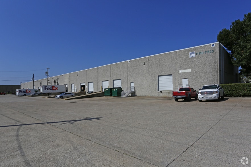 More Photos Of 11110-11120 Grader St, Dallas Warehouse For Lease