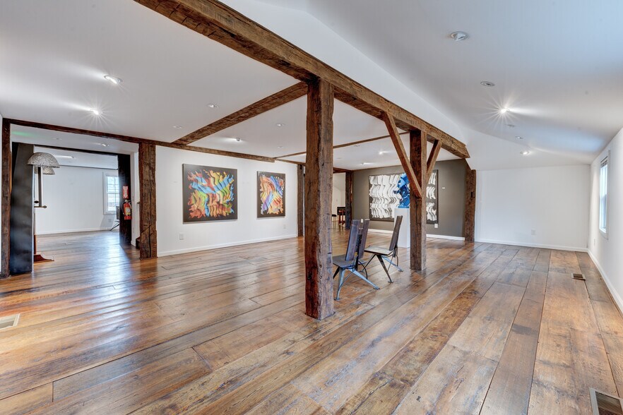 More Photos Of 1062 Bantam Rd, Bantam Freestanding For Sale