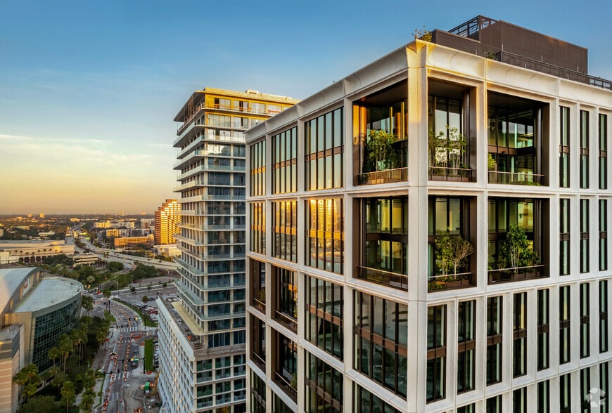 More Photos Of 1001 Water St, Tampa Office For Lease