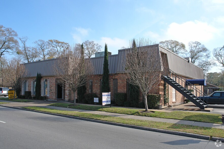 More Photos Of 855 Uvalde Rd, Houston Office For Sale