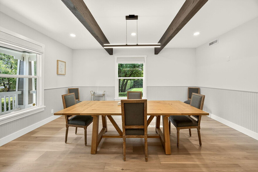 More Photos Of 111 Cedar St, Rogue River Office Residential For Sale