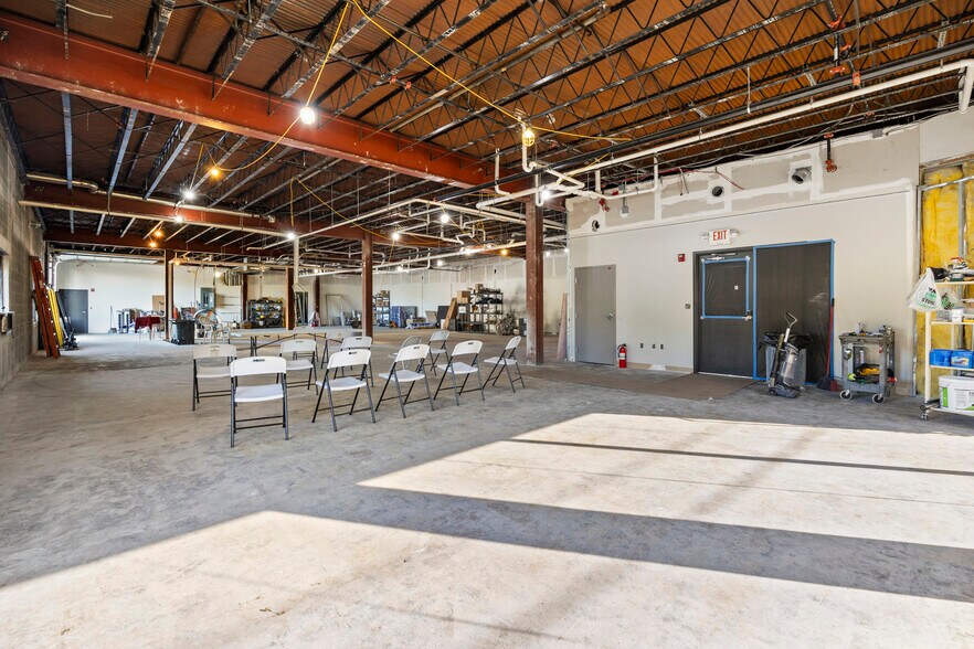 More Photos Of 419 E Market St, Sandusky Hotel For Sale