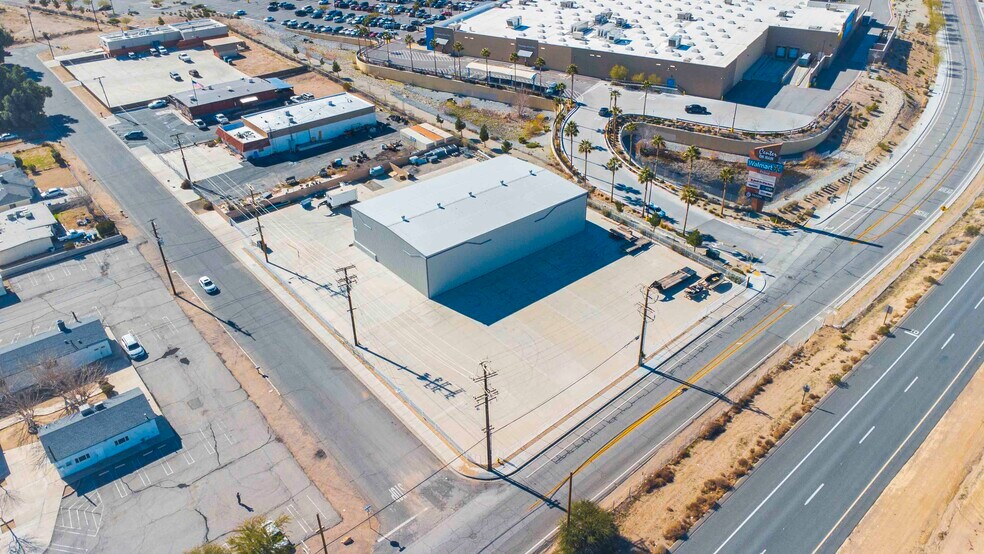 More Photos Of 530 Victor St, Barstow Warehouse For Sale