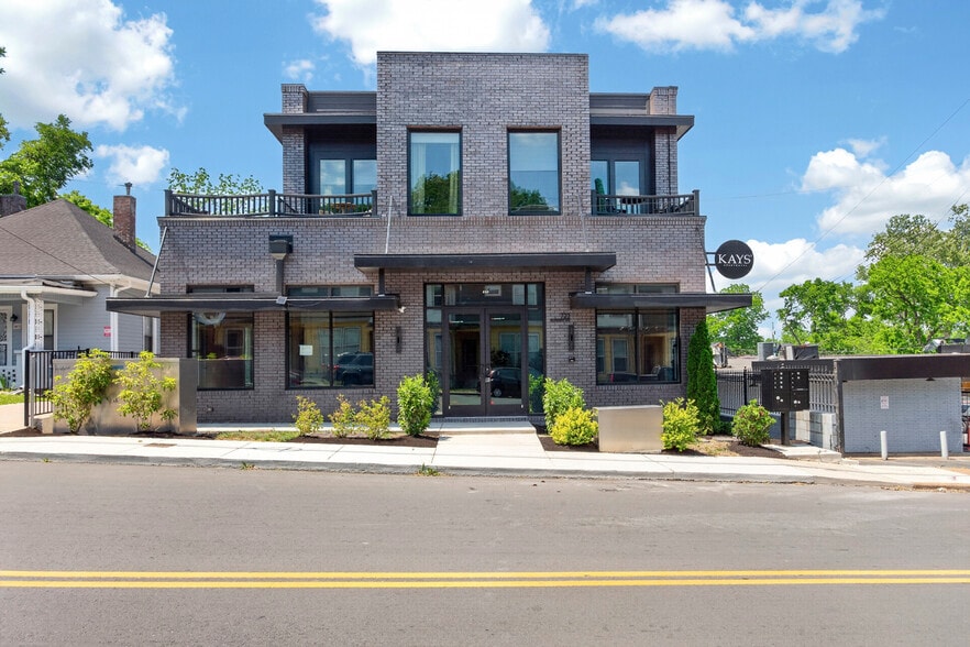 Primary Photo Of 722 McFerrin Ave, Nashville Restaurant For Lease