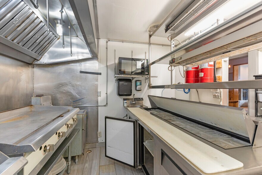 More Photos Of 400 Main st, Ouray Restaurant For Lease