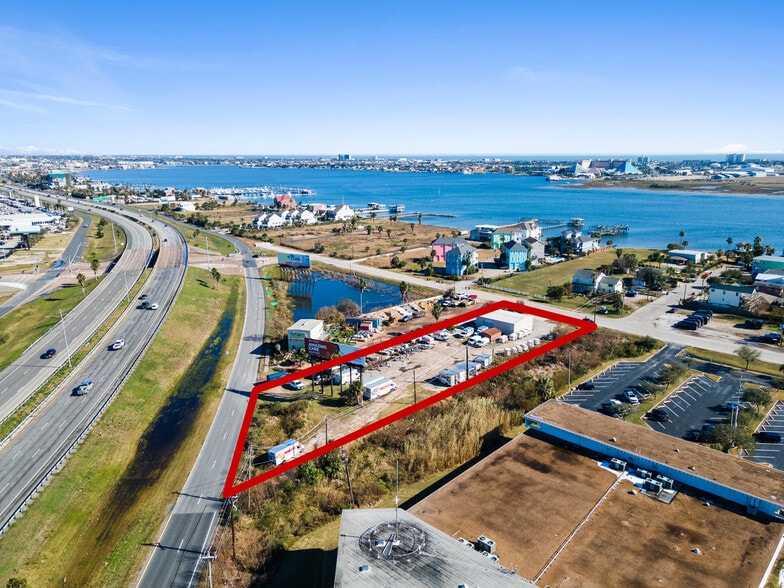 More Photos Of 8428 Teichman Rd, Galveston Showroom For Sale