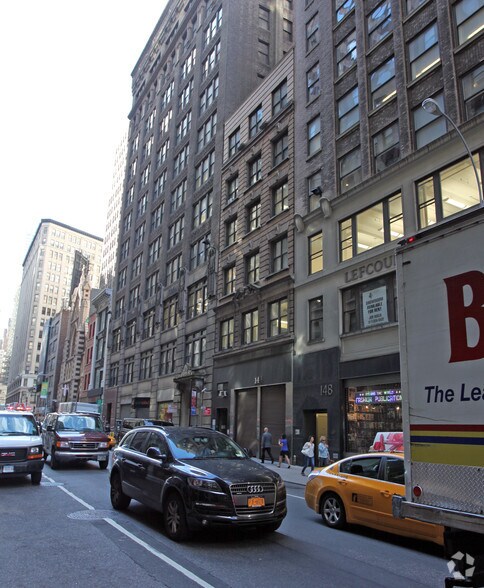 More Photos Of 144 W 37th St, New York Office For Lease