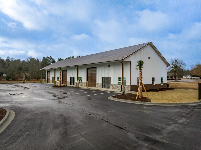 More Photos Of 118 Centerville Rd, Gilbert Light Distribution For Lease