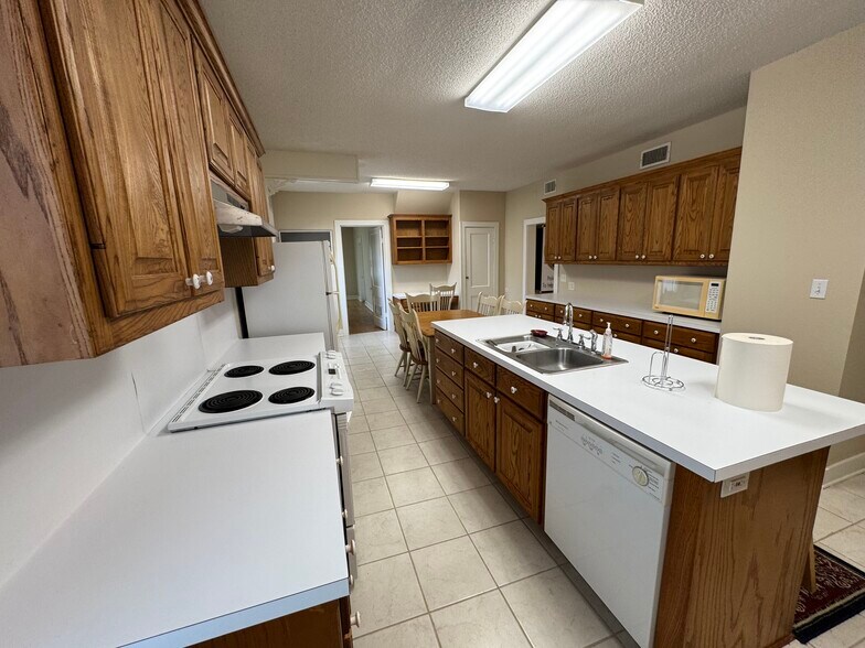 More Photos Of 436 S Fannin Ave, Tyler Office Residential For Sale