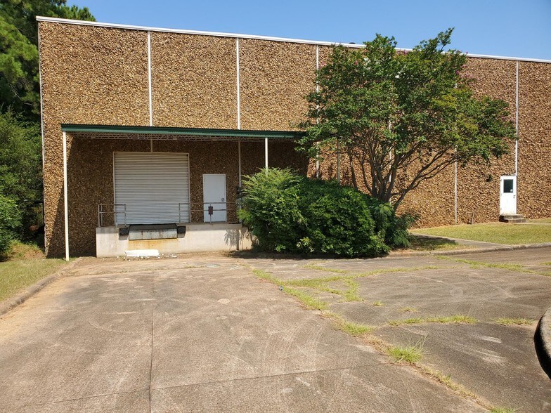 More Photos Of 5408 Interstate Dr, Shreveport Warehouse For Lease