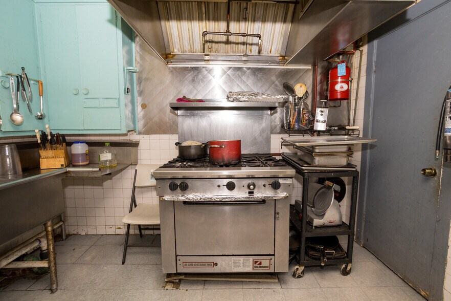 More Photos Of 146 S Munn Ave, East Orange Skilled Nursing Facility For Sale