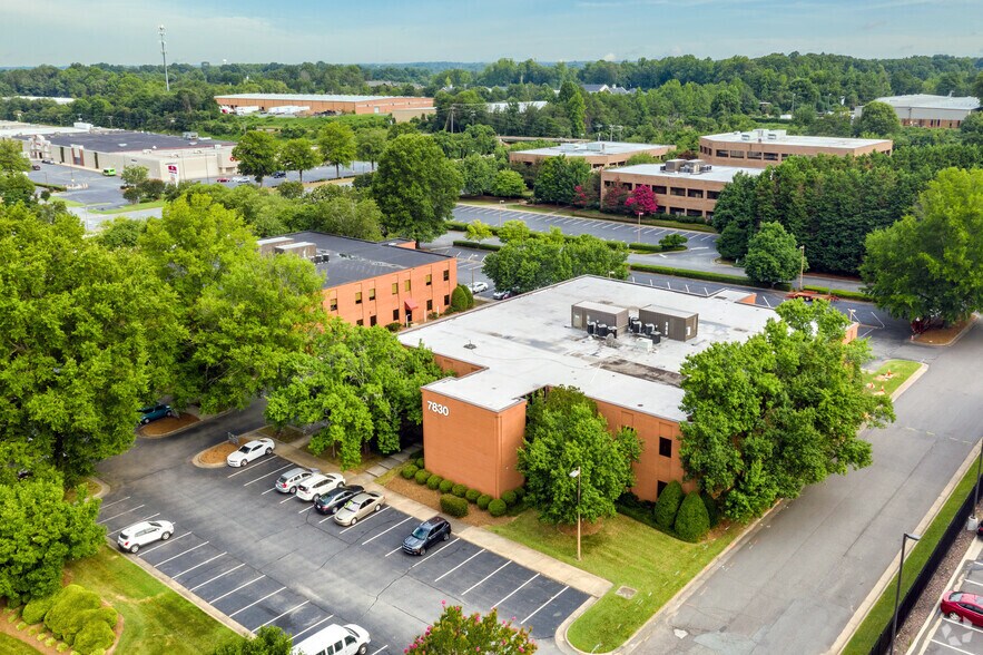 More Photos Of 4025 University Pky, Winston-Salem Unknown For Lease