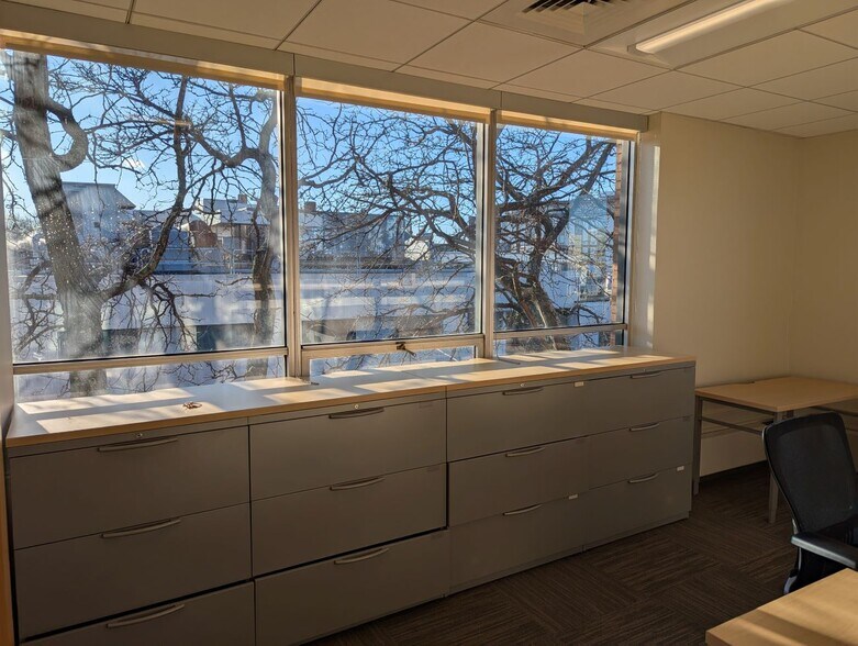 More Photos Of 185 Alewife Brook Pky, Cambridge Office For Lease