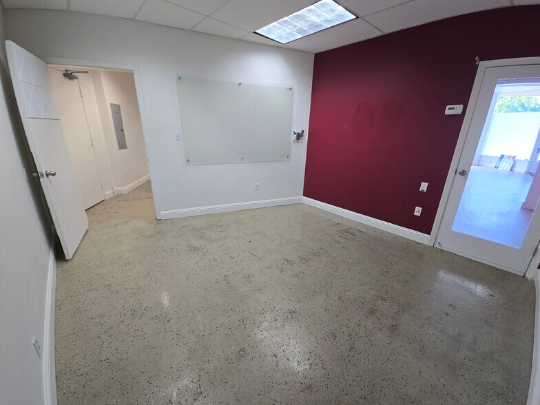 More Photos Of 1747-1749 Broadway St, Redwood City Office For Lease