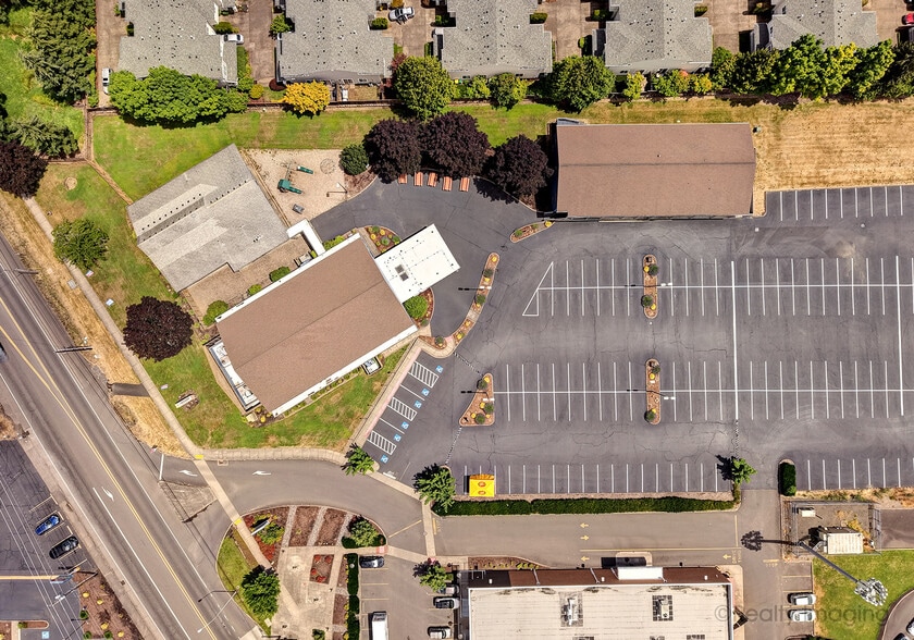 More Photos Of 18390 SW Farmington Rd, Aloha Religious Facility For Sale