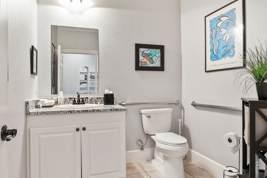 More Photos Of 4109 Gateway Ct, Colleyville Medical For Sale