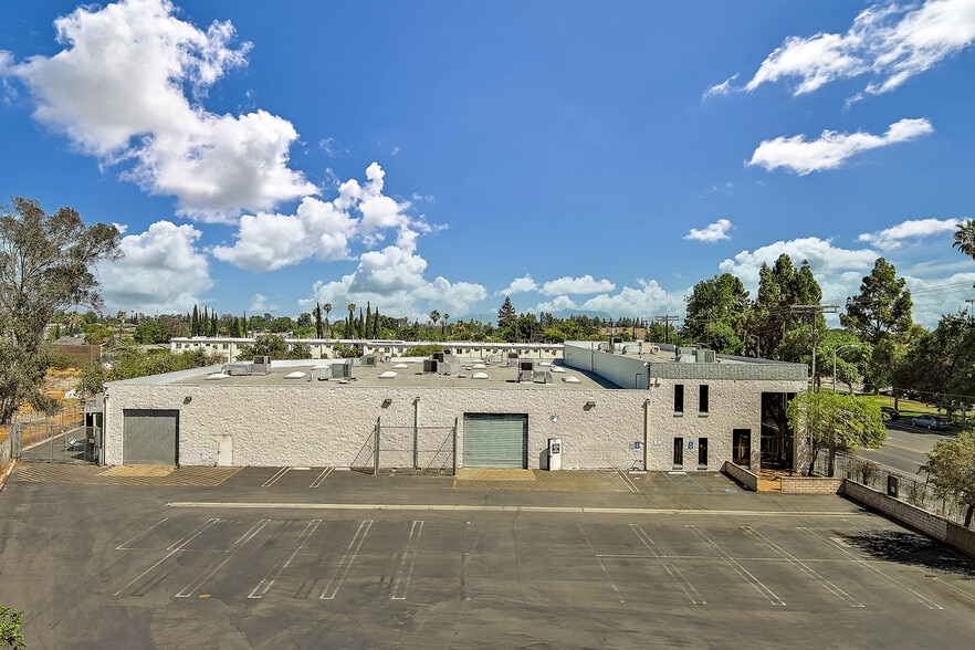 More Photos Of 8866 Laurel Canyon Blvd, Sun Valley Manufacturing For Sale