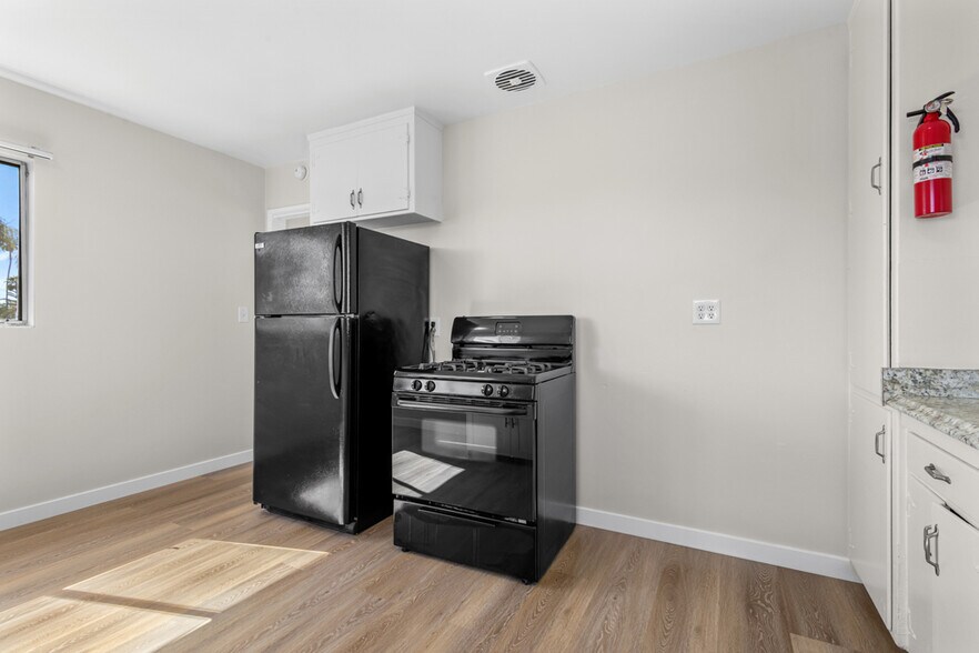 More Photos Of 1519 Missouri St, San Diego Apartments For Sale